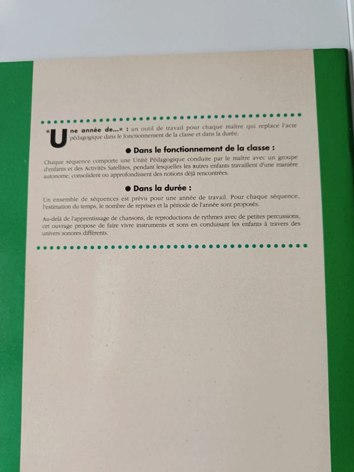 Livre pédagogique éducation musique professeur neuf  Éducation musicale avec les 3/4 ans - photo numéro 2