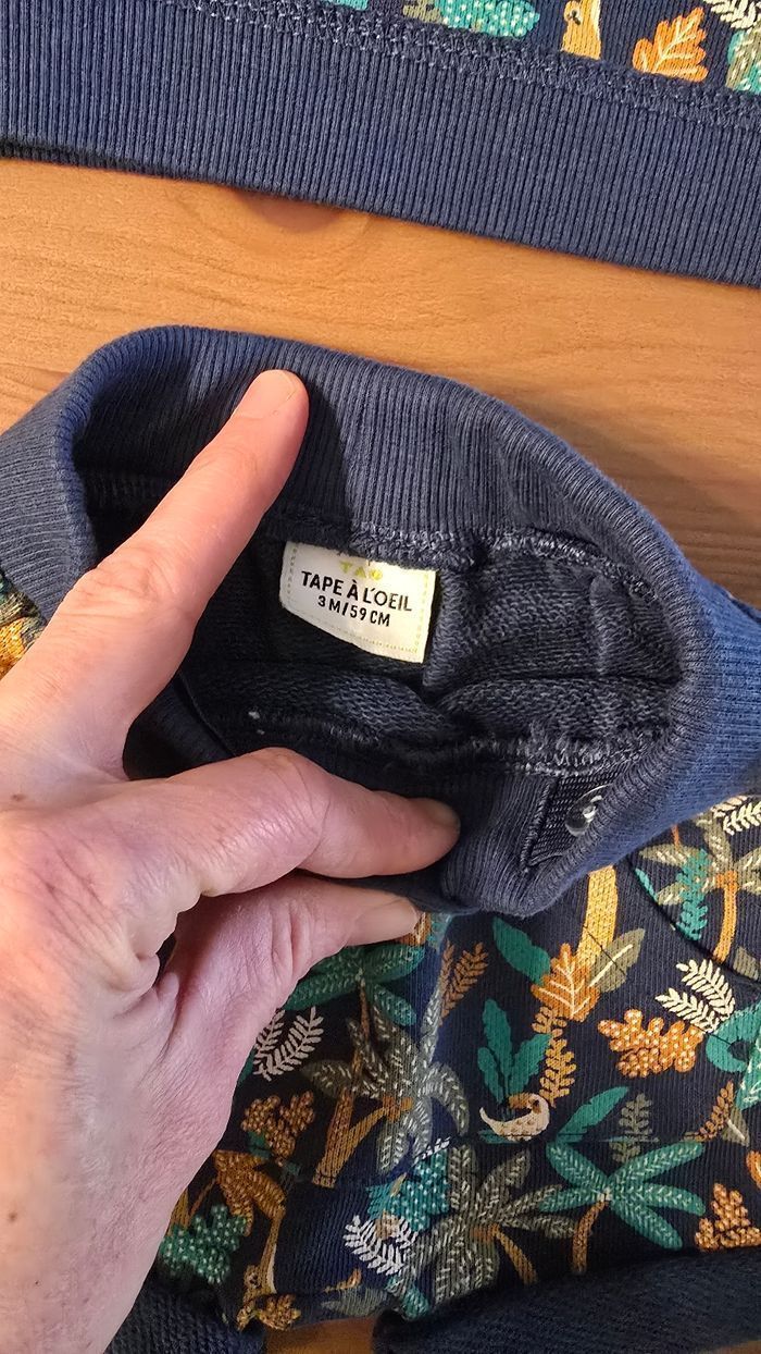 (NEUFS non portés) 🥰🤩💙ensemble sweat et short,salopette 3mois Garçon 🥰💙💙 - photo numéro 5