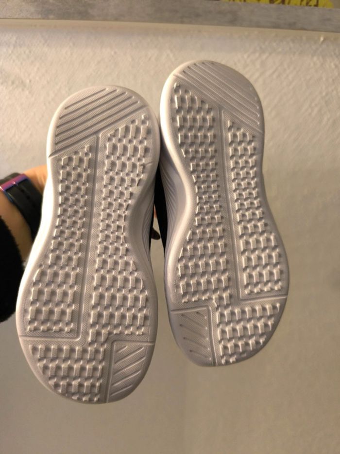 Basket puma ,lacets élastiques, neuve , édition AMG  , taille 23 , neuves , idée cadeau - photo numéro 2