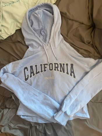 Hoodie court california – style tendance & comfy