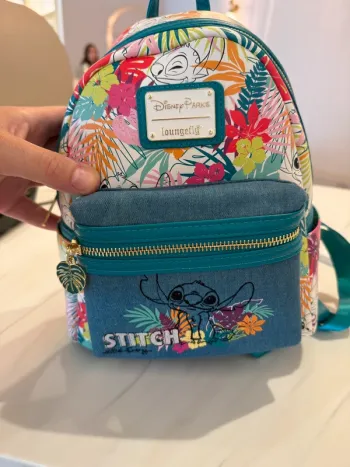 loungefly Stich disneyland paris