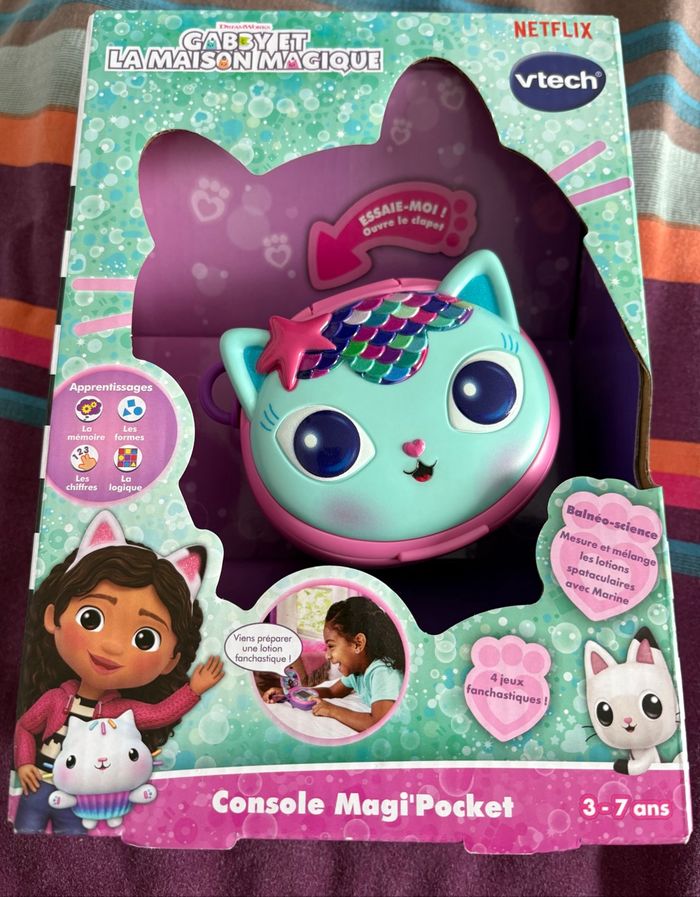 Console Gabby’s Dollhouse.