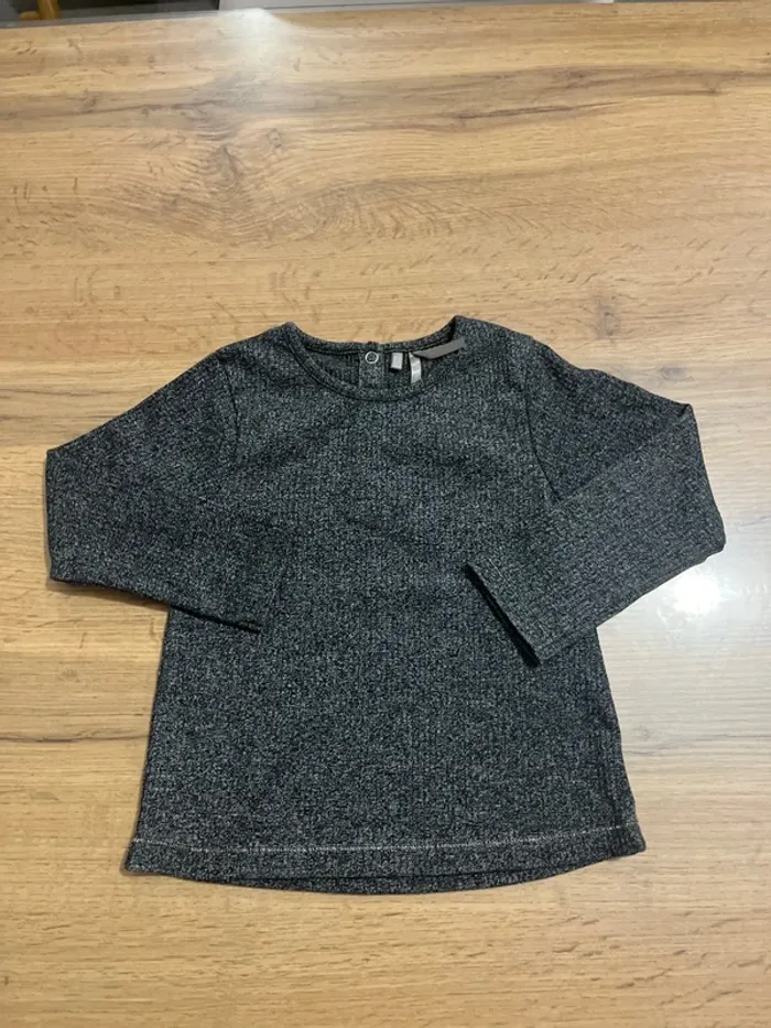 Lot vêtements 24 mois - photo numéro 2