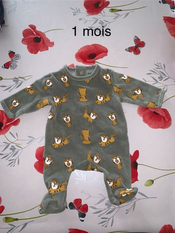 Pyjama motif tigre