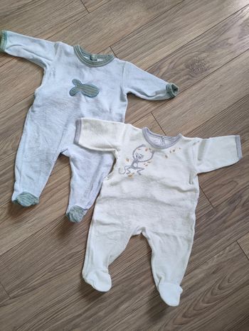 Lot 2 pyjamas velours 6 mois Petit Bateau