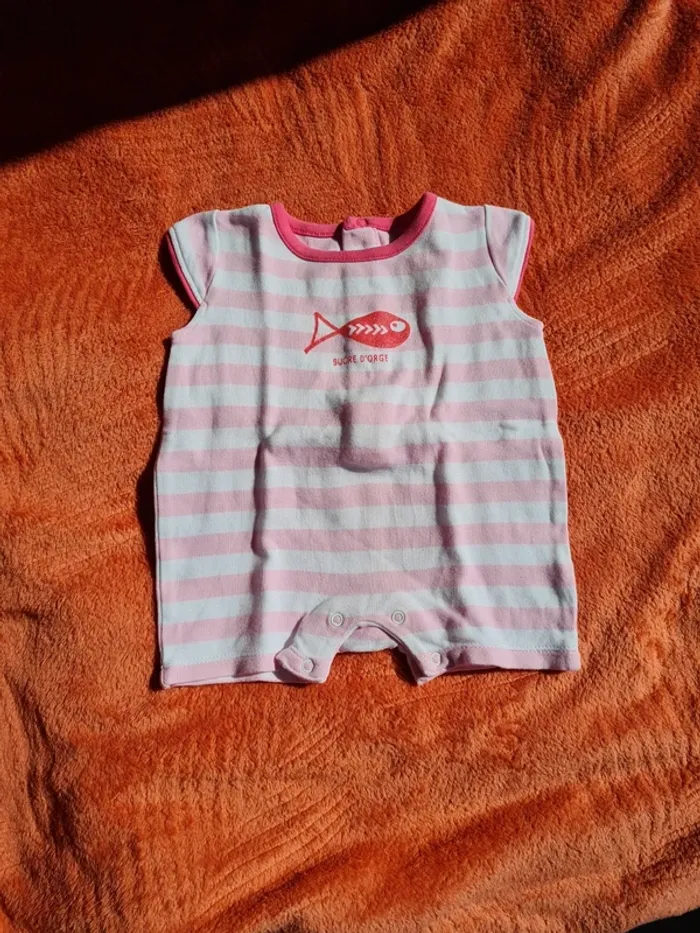 Body/combi short sucre d'orge 3 mois