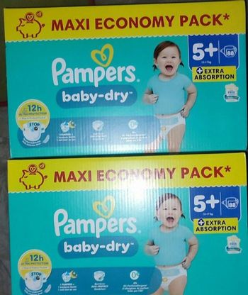 176 couches Pampers taille 5+