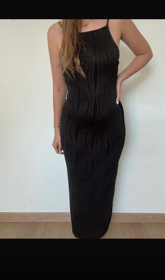 Robe longue noire d’été