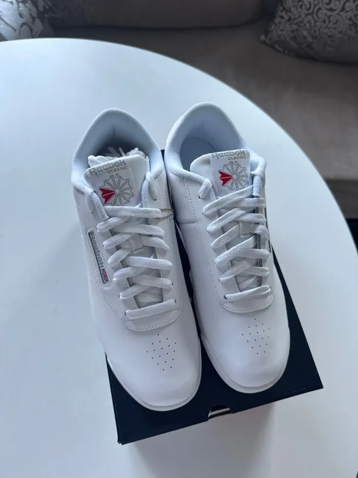 Baskets Reebok Princess blanches – Taille 43 – Neuf boîte - photo numéro 5