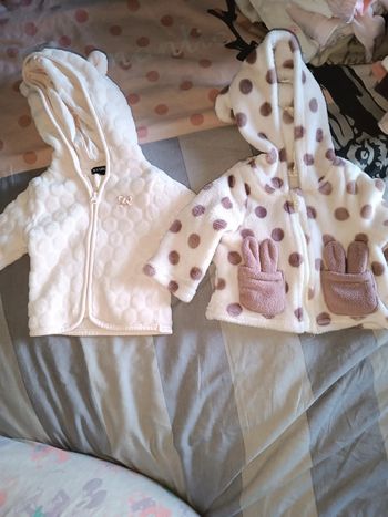 2 veste fille 1 mois