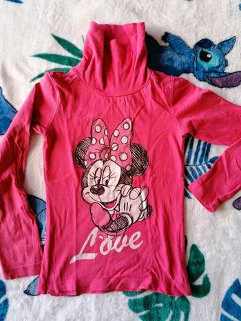 Sous pull Disney