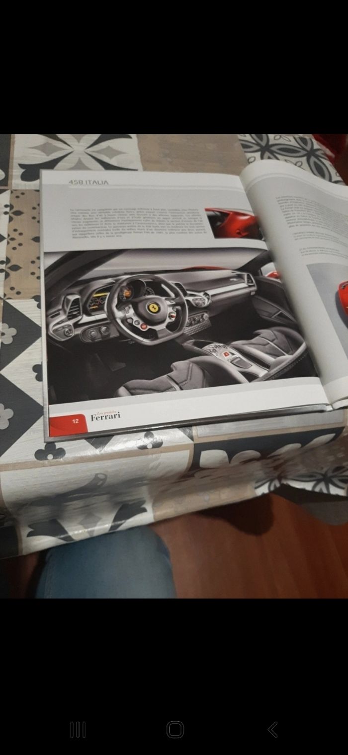 Livre les grandes Ferrari 2009 - photo numéro 3