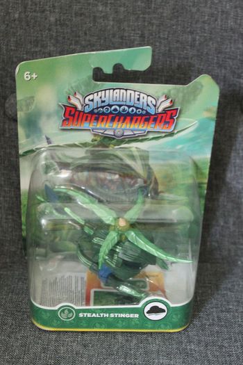 figurine skylanders superchargers - stealth stinger - neuf