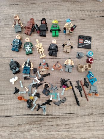 Lot vrac lego star wars figurines incomplètes accessoires armes