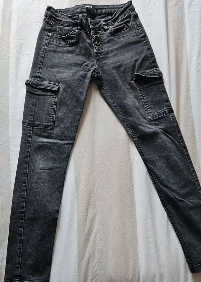 jean 4 boutons skinny Liberto taille haute délavée  gris et noir taille 38