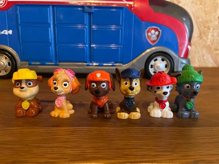 Camion Mission Cruiser sonore avec sa carte magique avec 9 personnages - photo numéro 18