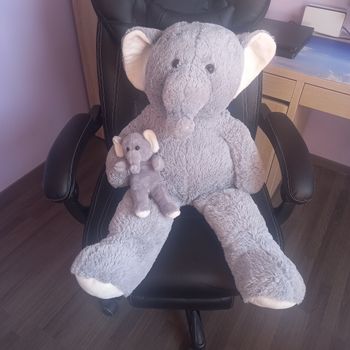 Grand nounours éléphant de 85 cm de long
