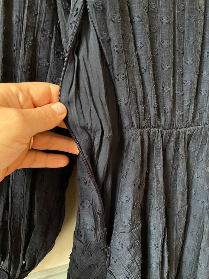 Robe courte bleu marine Claudie Pierlot taille 36 - photo numéro 13