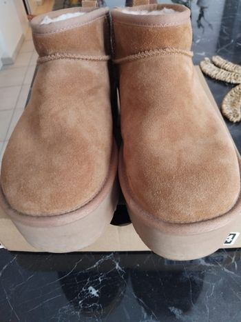 Bottines UGG compensées