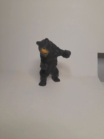 Ours ou grizzly Papo