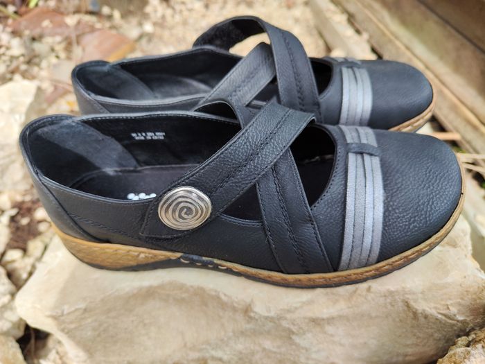 🎁Ballerines femme noires confort a scrath T.38 Comme neuf - photo numéro 2