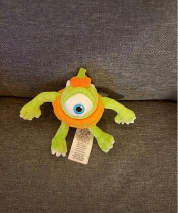 Peluche aimantée Bob Razowski Disneyland Paris Halloween monstre et compagnie Disney pixar