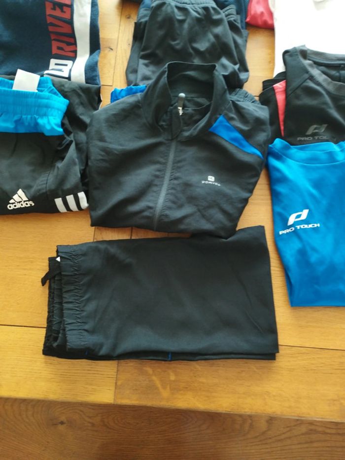 Lot de vêtements de sport garçon en 8 ans - photo numéro 5