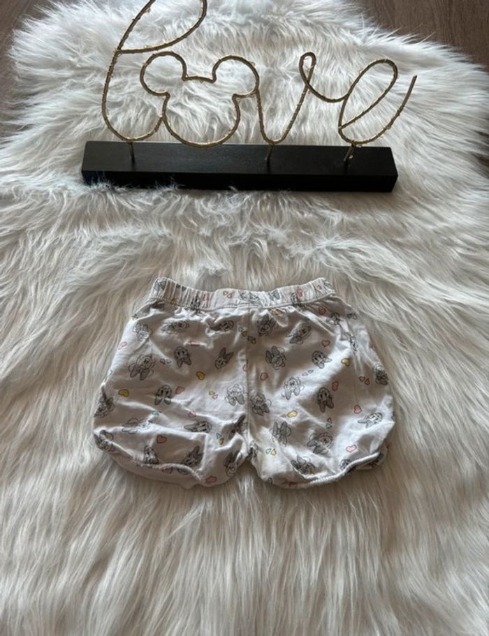 Très beau short blanc minnie et daisy 🥰 Disney taille 18 mois - photo numéro 3