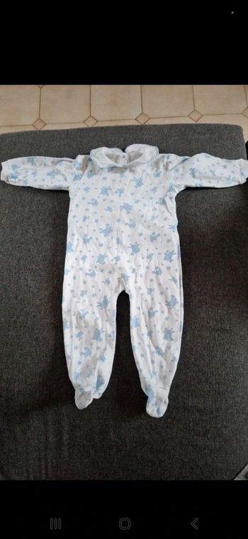 Pyjama à col ouverture arrière 18mois 81cm 👻