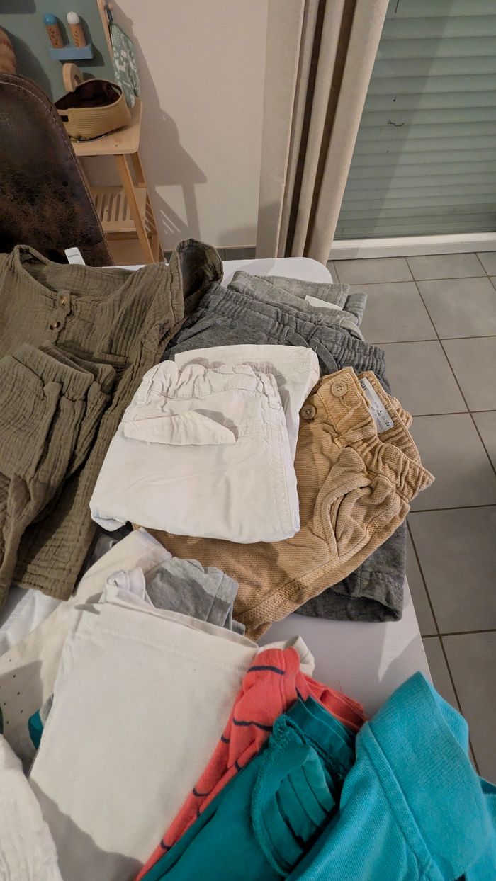 Lot de vêtements garçons 4 ans - photo numéro 6