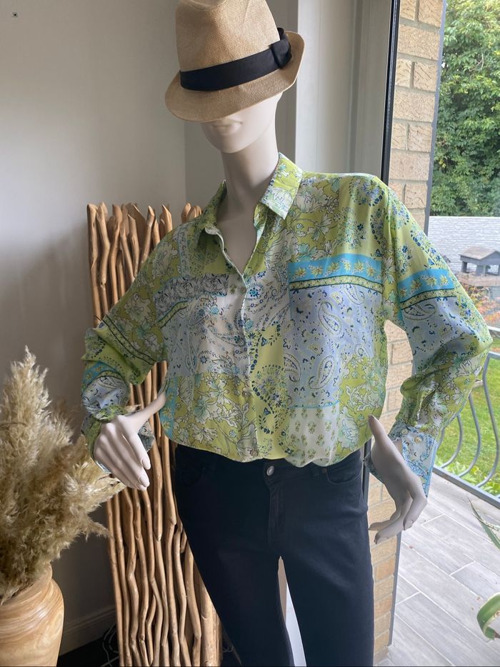 Chemise satiné taille XL
