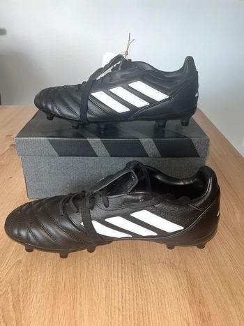 Chaussure de foot , Adidas , Copa Gloro, Taille 40,5 , neuves
