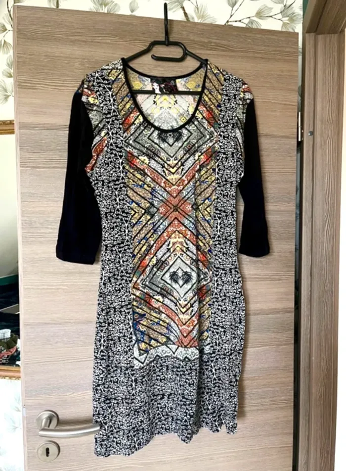 Robe imprimée neuve calao 38/M
