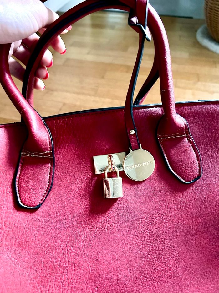 👜 Sac à main Torrente rouge en similicuir - photo numéro 4