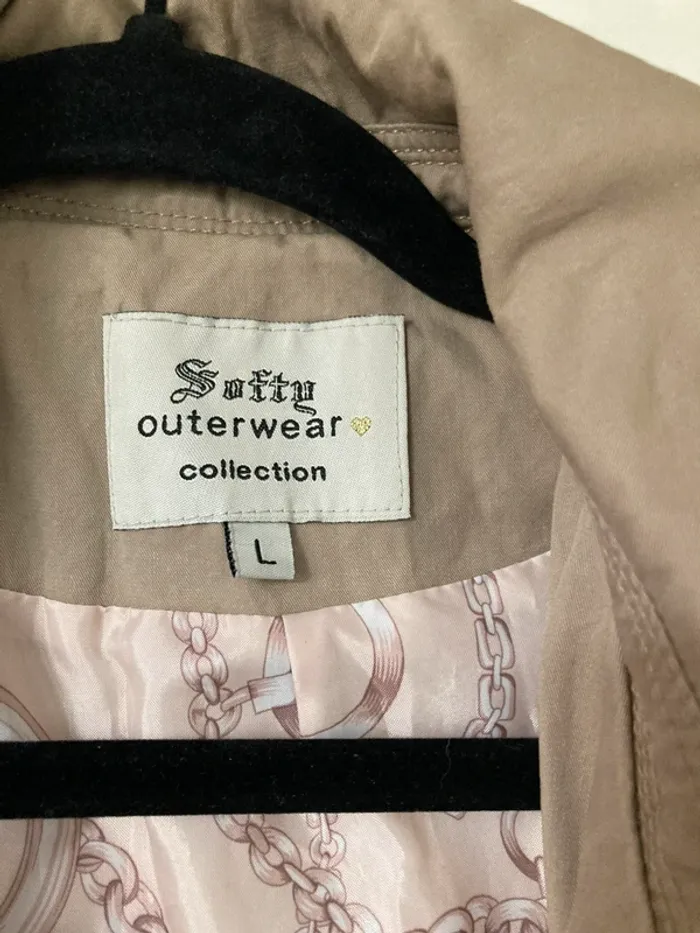 Trench beige - photo numéro 3