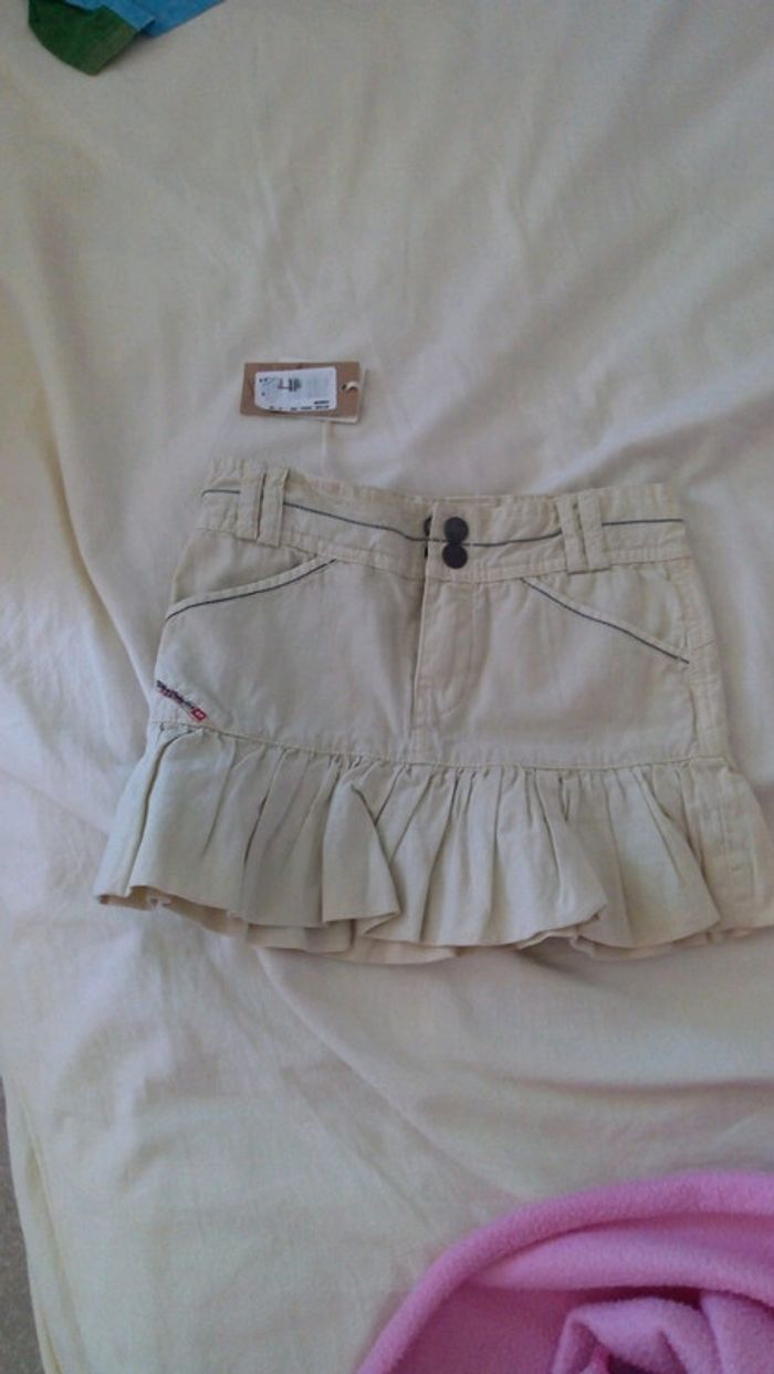 Jupe  beige à volants Diesel neuve