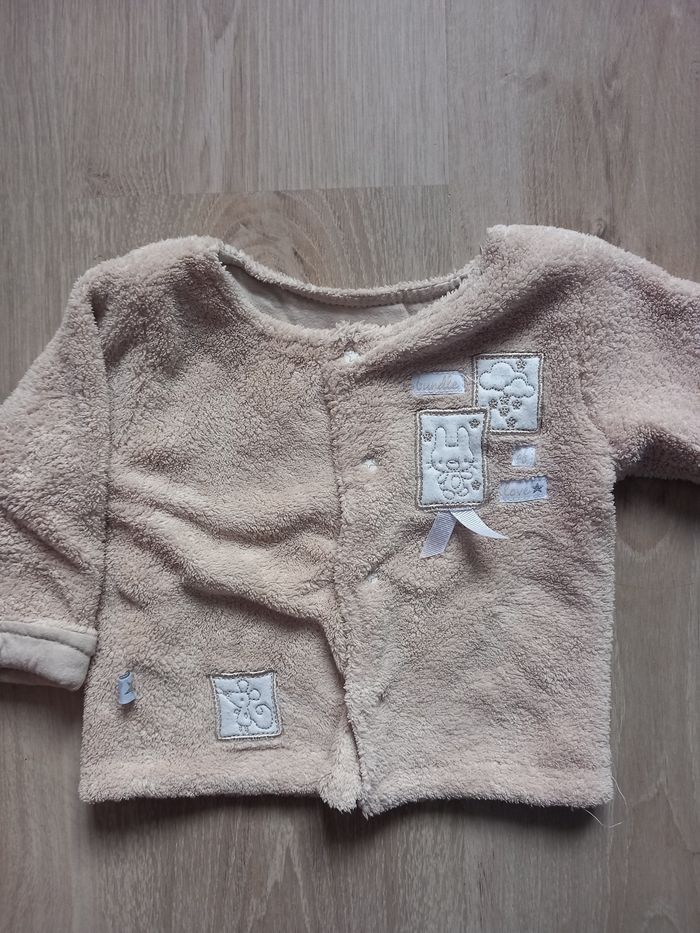 Veste beige douce  6M