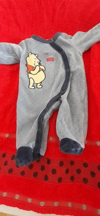 Pyjama winnie 1mois