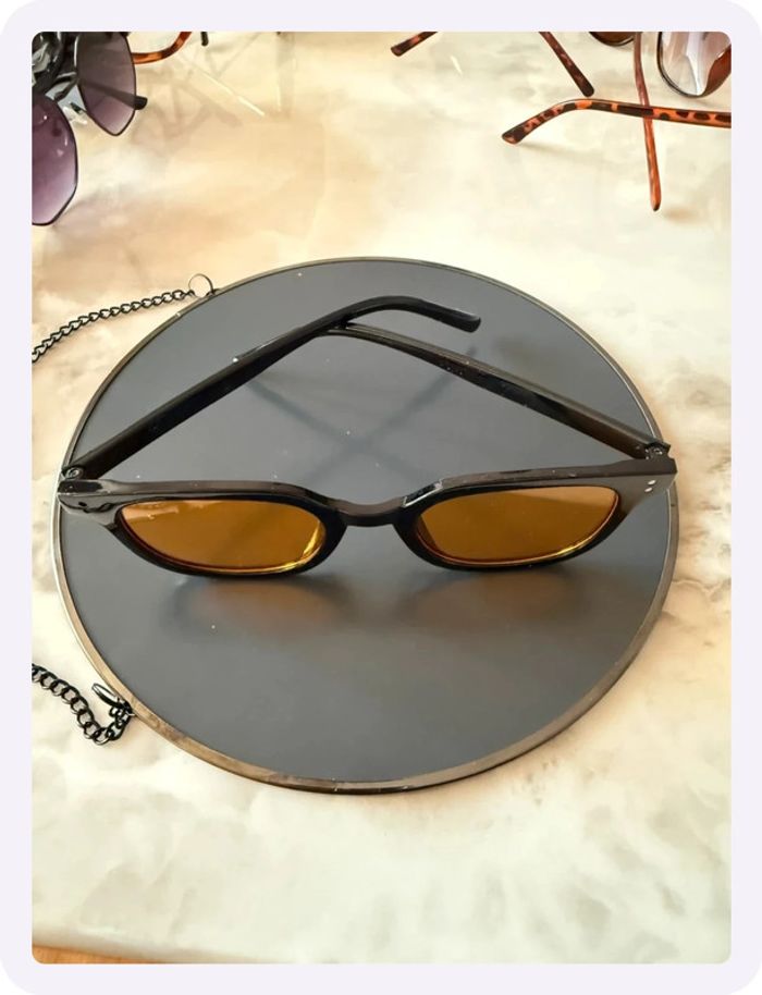 Lunette de soleil noire / jaune - photo numéro 3