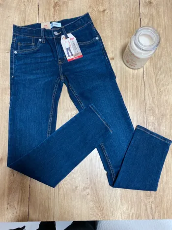 Levis 510 12 ans garcon neuf
