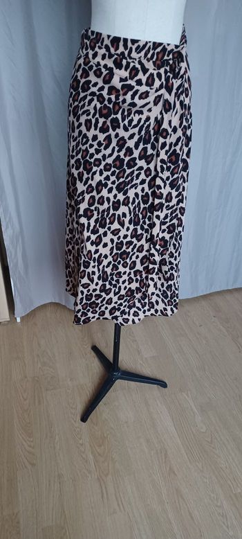 Très jolie jupe longue portefeuille femme T 44