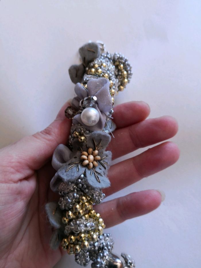 Bracelet feutrine et perles - photo numéro 3