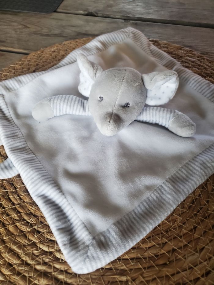 Doudou éléphant - photo numéro 2