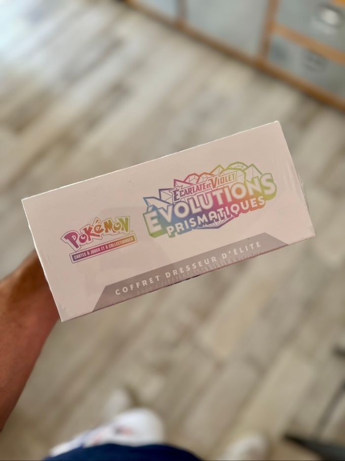 [NEUF] Coffret dresseur d’élite Pokémon EV8.5 Évolutions Prismatiques - photo numéro 6