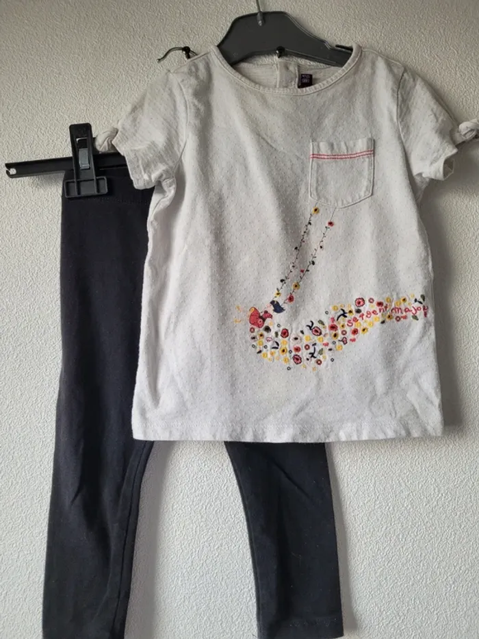 Ensemble t shirt legging 24 mois