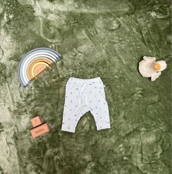 Pantalon ouverture entre jambes