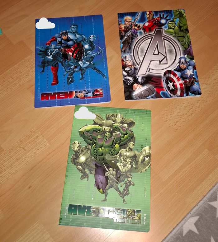 Lot de 3 cahiers Avengers
