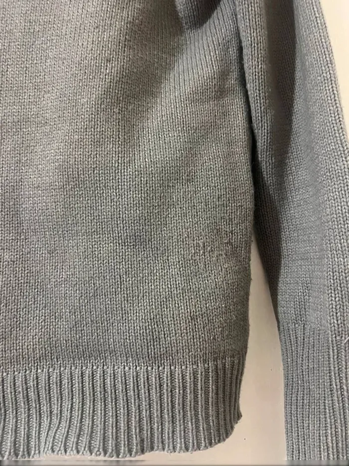 Pull Zara taille en bon état - photo numéro 3