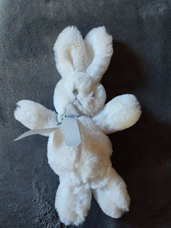 Peluche lapin neuve naissance
