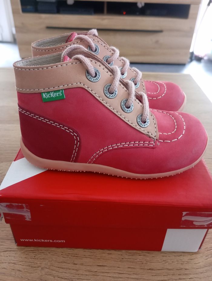 Kickers neuves pour fille en taille 24 - photo numéro 3